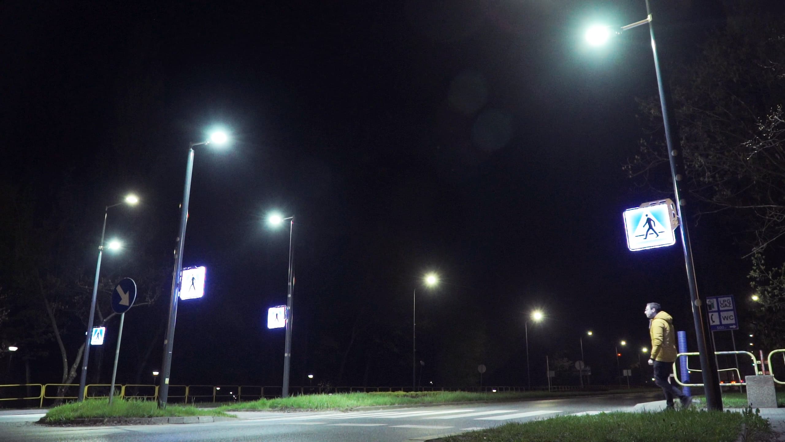 Aktywne oświetlenie przejścia dla pieszych - Dąbrowa Górnicza
